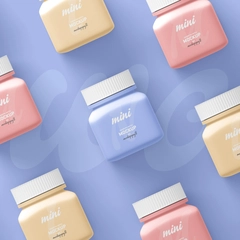 Free Small Square Pill Bottle Mockup