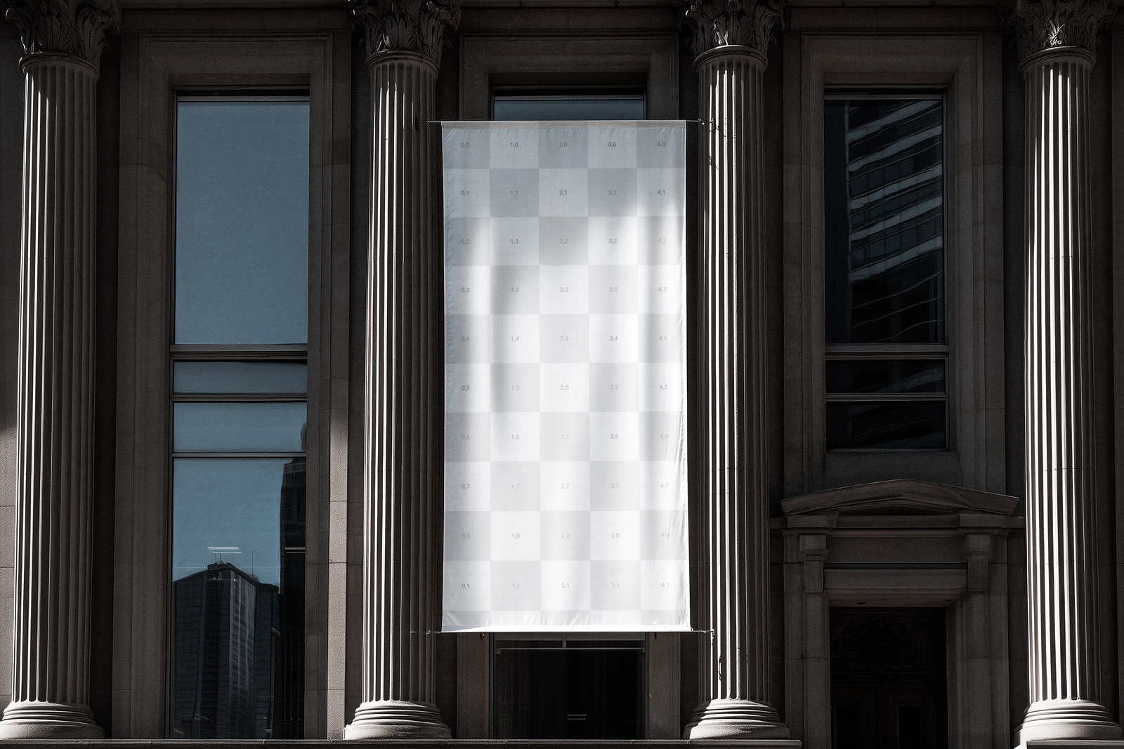 Free Outdoor Hanging Banner Mockup